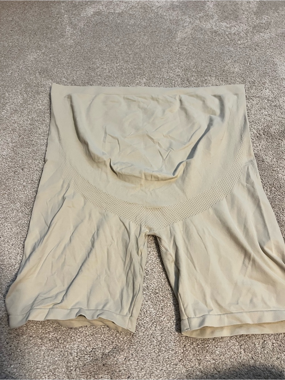 Seamless Maternity High-Waist Shaping Shorts in Beige